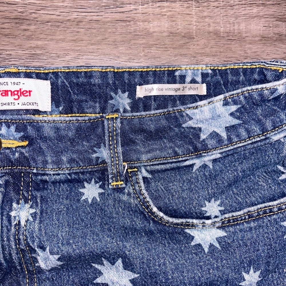 Wrangler Denim Shorts Star Print High Rise Cut Off Jean Shorts‎ - Picture 5 of 6